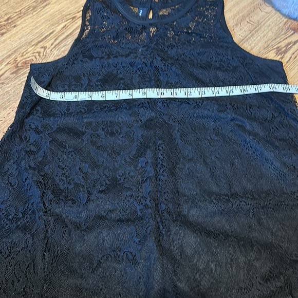 Fortune and Ivy black lace tank top - Picture 4 of 5